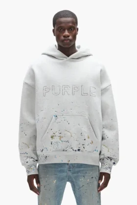 Hoodie med nitar i kamouflage