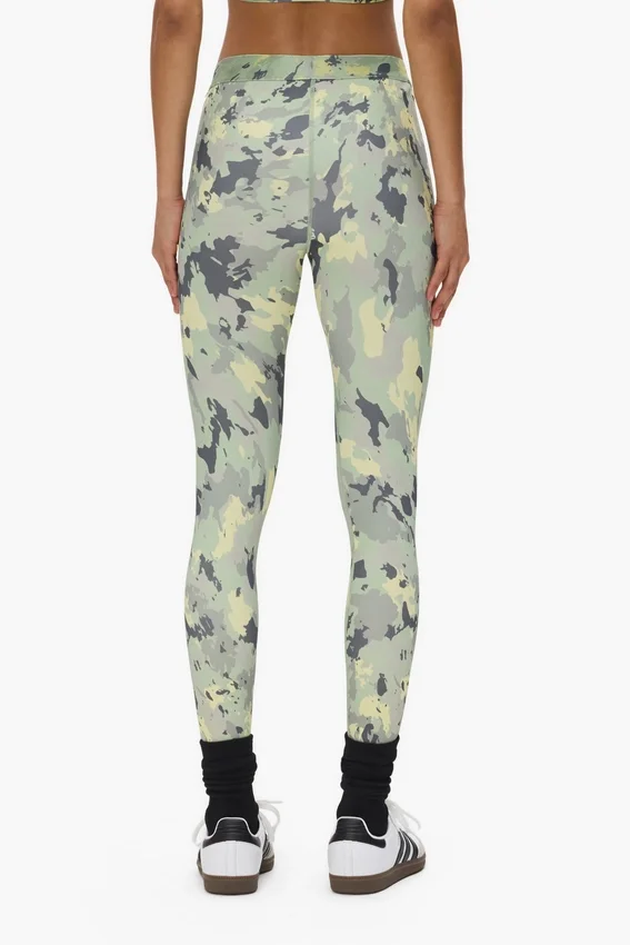 Leggings i nylon med målad kamouflage