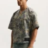Målad kamouflage-T-shirt i läder