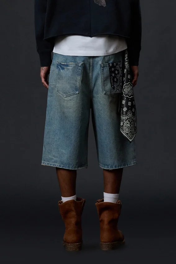 P070 Dekorerade Shorts