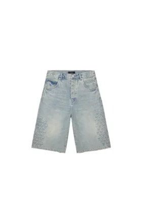 P070 Shorts med präglat monogram