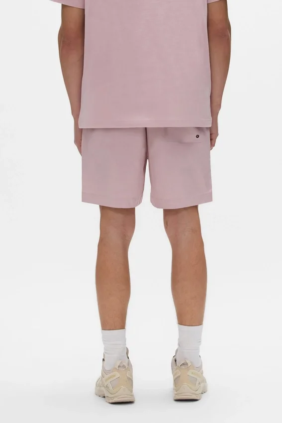Showrooms överallt Shorts