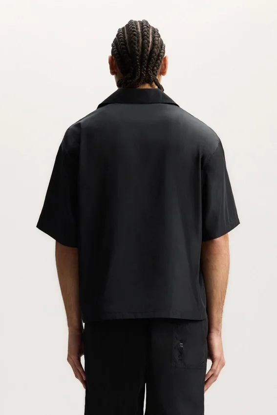 T-shirt med konturlogotyp