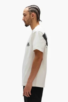 T-shirt med målat logotyptryck