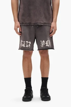 Worn Gothic-Shorts